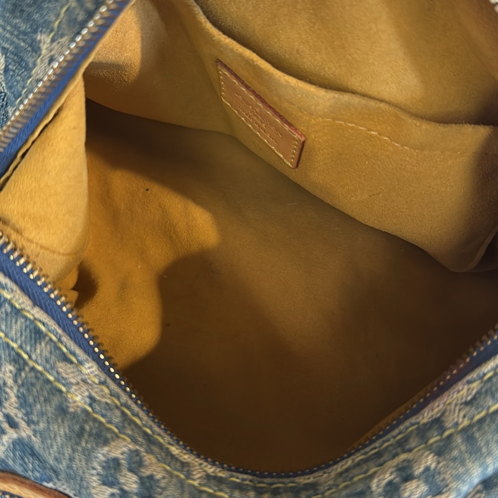 Louis Vuitton Baggy PM Denim Blue // Tan and Gold Accents // Genuine - Picture 14 of 16
